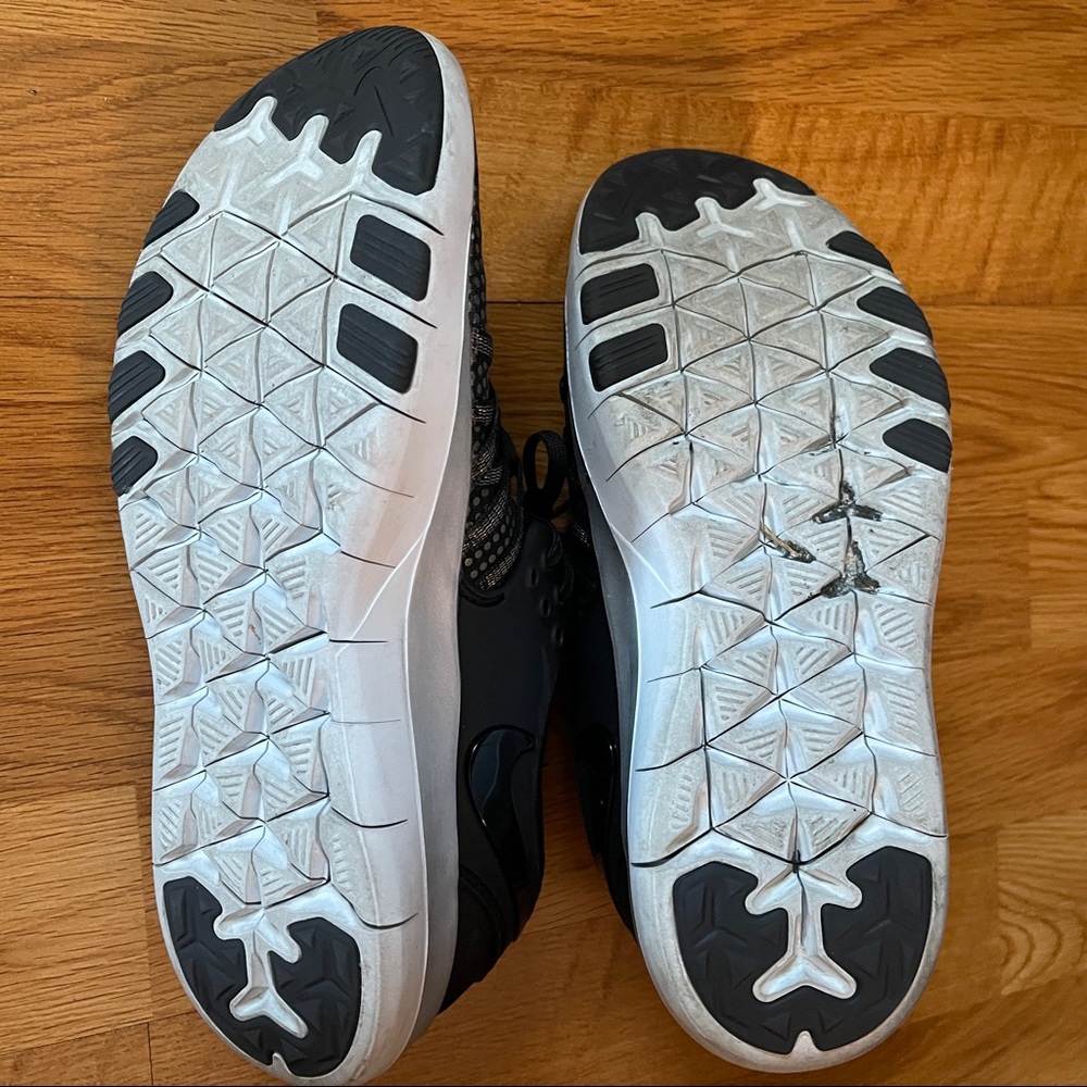 Black Nike Free Training Sneakers Gem Black Nike Free Training Sneakers Gem